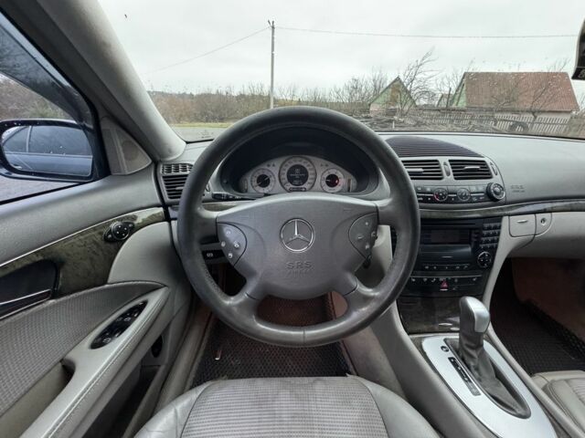 Чорний Мерседес Е-Клас, об'ємом двигуна 2.7 л та пробігом 340 тис. км за 3250 $, фото 13 на Automoto.ua