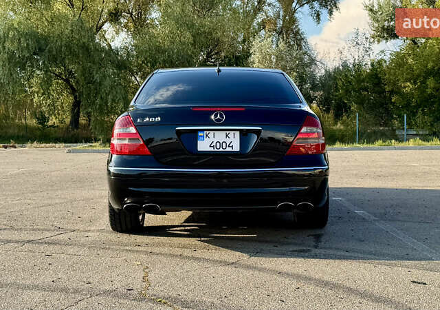 Черный Мерседес Е-Класс, объемом двигателя 5 л и пробегом 238 тыс. км за 12000 $, фото 6 на Automoto.ua