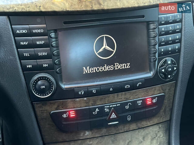 Мерседес Е-Клас 2004 у Вінниці на Automoto.ua Чорний Мерседес Е-Клас, об'ємом двигуна 3.2 л та пробігом 335 тис. км за 8500 $, фото 28 на Automoto.ua