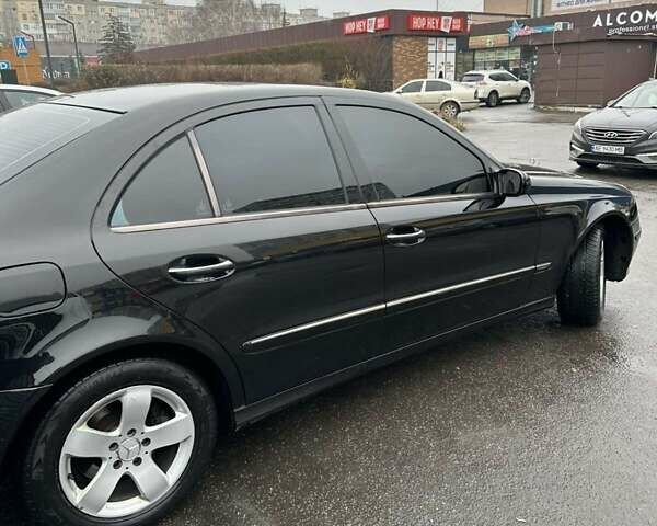 Черный Мерседес Е-Класс, объемом двигателя 3.2 л и пробегом 390 тыс. км за 6100 $, фото 2 на Automoto.ua