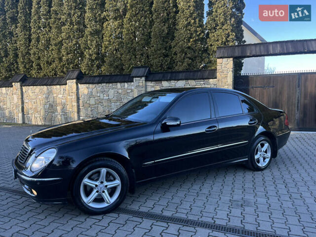 Черный Мерседес Е-Класс, объемом двигателя 1.8 л и пробегом 271 тыс. км за 6600 $, фото 4 на Automoto.ua