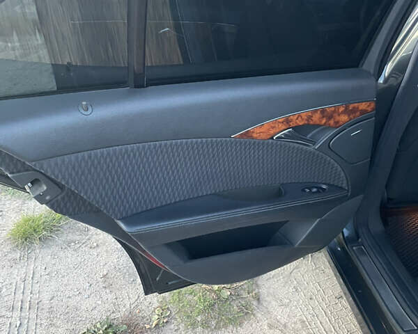 Чорний Мерседес Е-Клас, об'ємом двигуна 2.15 л та пробігом 400 тис. км за 7600 $, фото 21 на Automoto.ua