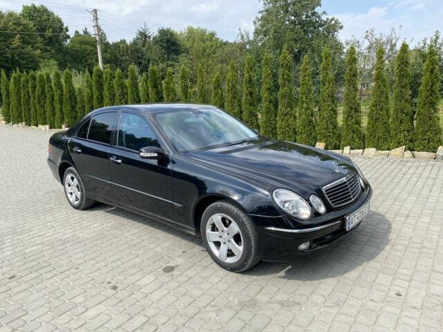 Черный Мерседес Е-Класс, объемом двигателя 2.1 л и пробегом 200 тыс. км за 6700 $, фото 3 на Automoto.ua