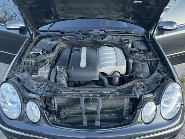 Чорний Мерседес Е-Клас, об'ємом двигуна 2.2 л та пробігом 400 тис. км за 7600 $, фото 6 на Automoto.ua