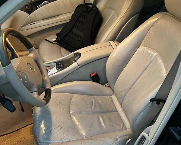 Черный Мерседес Е-Класс, объемом двигателя 4.97 л и пробегом 327 тыс. км за 5200 $, фото 21 на Automoto.ua