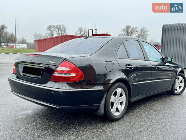Черный Мерседес Е-Класс, объемом двигателя 3.2 л и пробегом 280 тыс. км за 5900 $, фото 11 на Automoto.ua