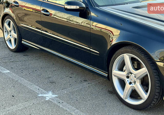 Черный Мерседес Е-Класс, объемом двигателя 5 л и пробегом 238 тыс. км за 12000 $, фото 10 на Automoto.ua