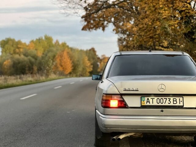 Черный Мерседес Е-Класс, объемом двигателя 3.2 л и пробегом 375 тыс. км за 1850 $, фото 3 на Automoto.ua