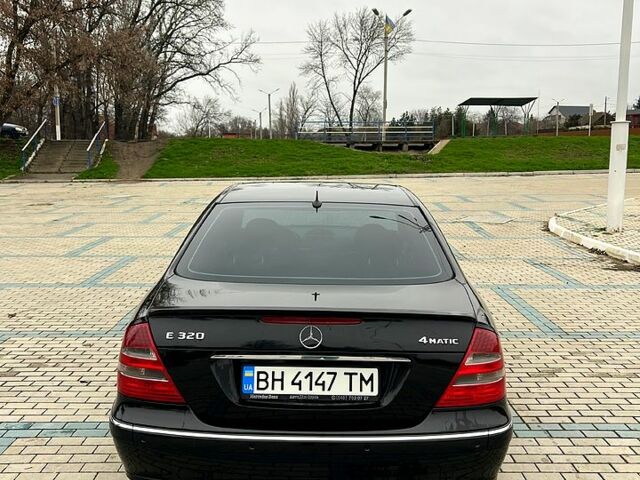 Черный Мерседес Е-Класс, объемом двигателя 3.2 л и пробегом 325 тыс. км за 6500 $, фото 4 на Automoto.ua