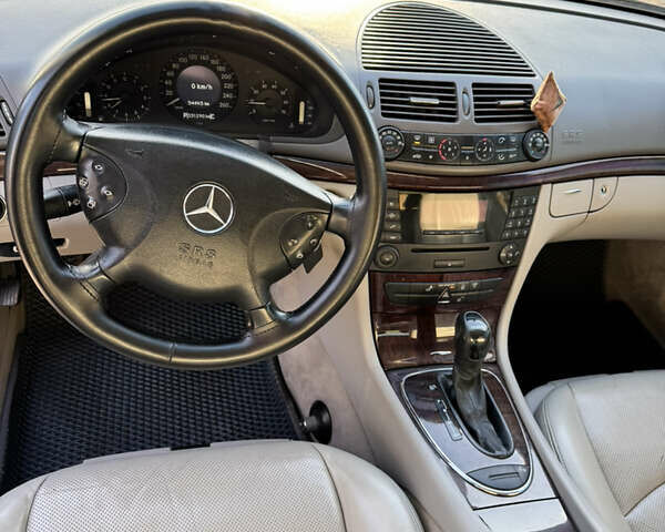 Чорний Мерседес Е-Клас, об'ємом двигуна 1.8 л та пробігом 330 тис. км за 6550 $, фото 14 на Automoto.ua