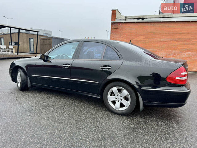 Черный Мерседес Е-Класс, объемом двигателя 3.2 л и пробегом 280 тыс. км за 5900 $, фото 8 на Automoto.ua