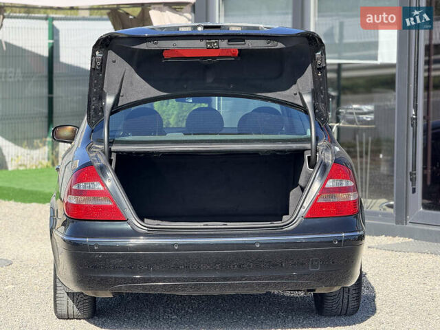 Черный Мерседес Е-Класс, объемом двигателя 1.8 л и пробегом 239 тыс. км за 6800 $, фото 11 на Automoto.ua