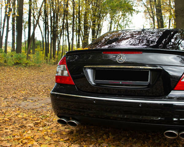 Чорний Мерседес Е-Клас, об'ємом двигуна 5 л та пробігом 202 тис. км за 15000 $, фото 8 на Automoto.ua