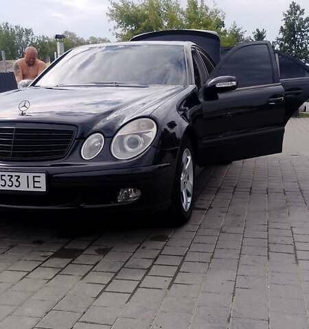 Чорний Мерседес Е-Клас, об'ємом двигуна 3.2 л та пробігом 342 тис. км за 8100 $, фото 3 на Automoto.ua