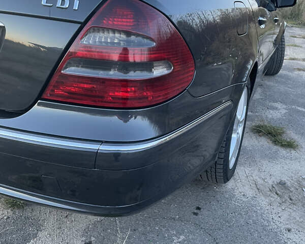 Чорний Мерседес Е-Клас, об'ємом двигуна 2.15 л та пробігом 400 тис. км за 7600 $, фото 7 на Automoto.ua