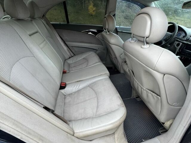 Мерседес Е-Клас 2004 у Рівному на Automoto.ua Чорний Мерседес Е-Клас, об'ємом двигуна 2.7 л та пробігом 340 тис. км за 3200 $, фото 11 на Automoto.ua