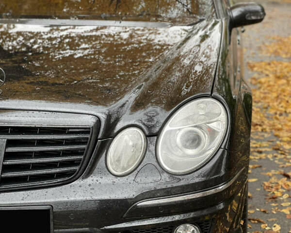 Чорний Мерседес Е-Клас, об'ємом двигуна 5 л та пробігом 202 тис. км за 15000 $, фото 21 на Automoto.ua