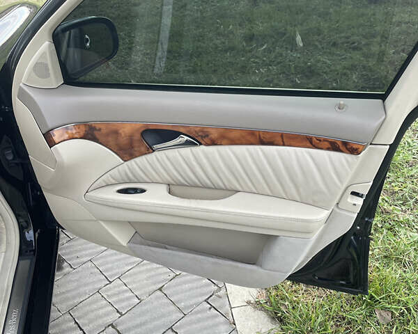 Чорний Мерседес Е-Клас, об'ємом двигуна 2.69 л та пробігом 270 тис. км за 7800 $, фото 16 на Automoto.ua