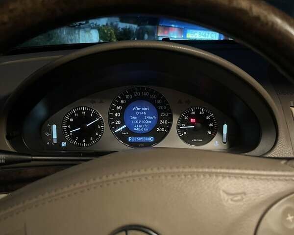 Черный Мерседес Е-Класс, объемом двигателя 4.97 л и пробегом 327 тыс. км за 5200 $, фото 28 на Automoto.ua