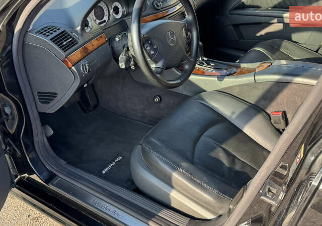 Черный Мерседес Е-Класс, объемом двигателя 5 л и пробегом 238 тыс. км за 12000 $, фото 29 на Automoto.ua