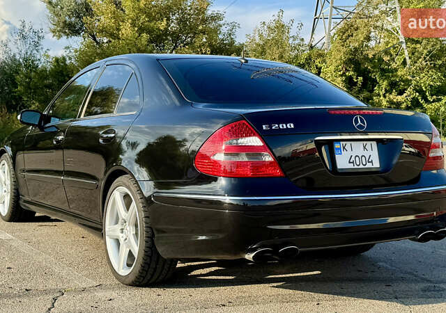 Черный Мерседес Е-Класс, объемом двигателя 5 л и пробегом 238 тыс. км за 12000 $, фото 7 на Automoto.ua