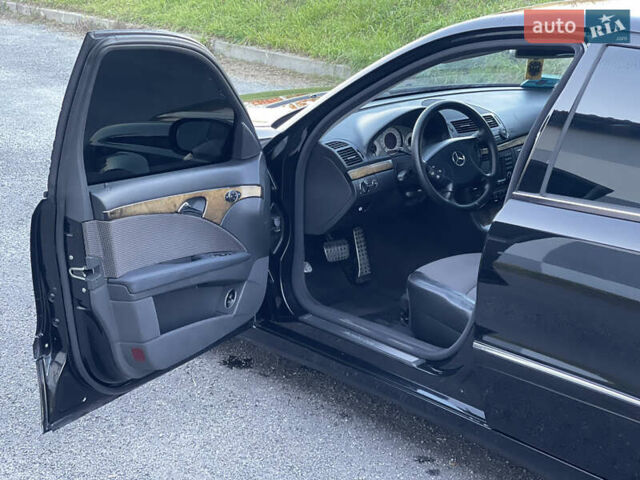 Мерседес Е-Клас 2004 у Вінниці на Automoto.ua Чорний Мерседес Е-Клас, об'ємом двигуна 3.2 л та пробігом 335 тис. км за 8500 $, фото 10 на Automoto.ua