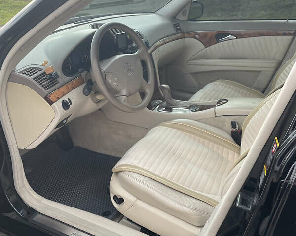 Чорний Мерседес Е-Клас, об'ємом двигуна 2.69 л та пробігом 270 тис. км за 7800 $, фото 27 на Automoto.ua
