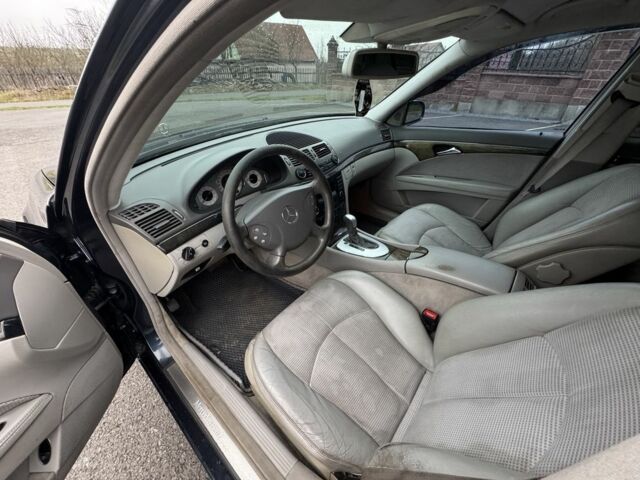 Чорний Мерседес Е-Клас, об'ємом двигуна 2.7 л та пробігом 340 тис. км за 3250 $, фото 14 на Automoto.ua