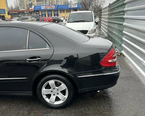 Черный Мерседес Е-Класс, объемом двигателя 3.2 л и пробегом 390 тыс. км за 6100 $, фото 3 на Automoto.ua