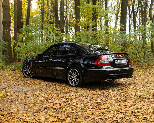 Чорний Мерседес Е-Клас, об'ємом двигуна 5 л та пробігом 202 тис. км за 15000 $, фото 10 на Automoto.ua