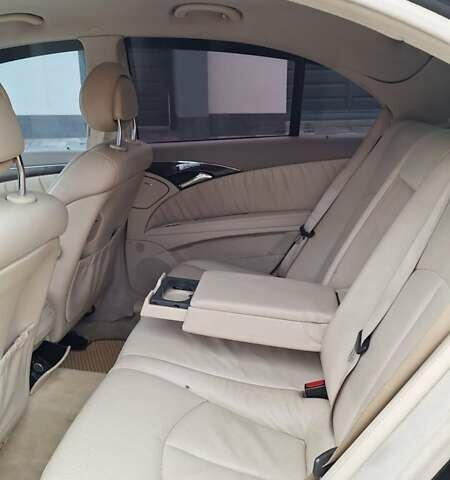 Чорний Мерседес Е-Клас, об'ємом двигуна 2.69 л та пробігом 409 тис. км за 6400 $, фото 11 на Automoto.ua