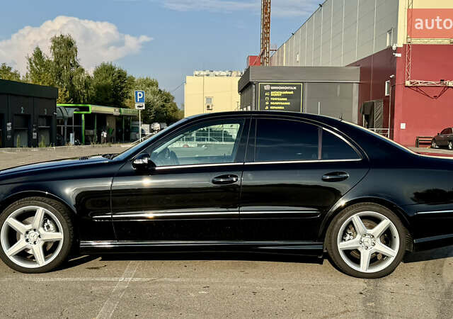 Черный Мерседес Е-Класс, объемом двигателя 5 л и пробегом 238 тыс. км за 12000 $, фото 9 на Automoto.ua