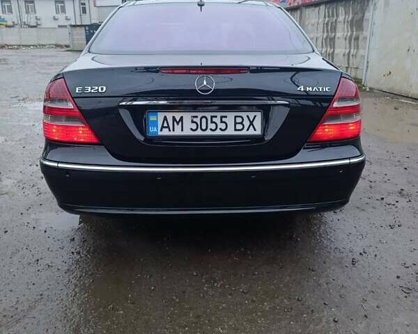 Черный Мерседес Е-Класс, объемом двигателя 3.2 л и пробегом 333 тыс. км за 6500 $, фото 7 на Automoto.ua