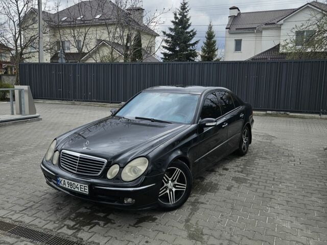 Черный Мерседес Е-Класс, объемом двигателя 3.2 л и пробегом 320 тыс. км за 6400 $, фото 1 на Automoto.ua
