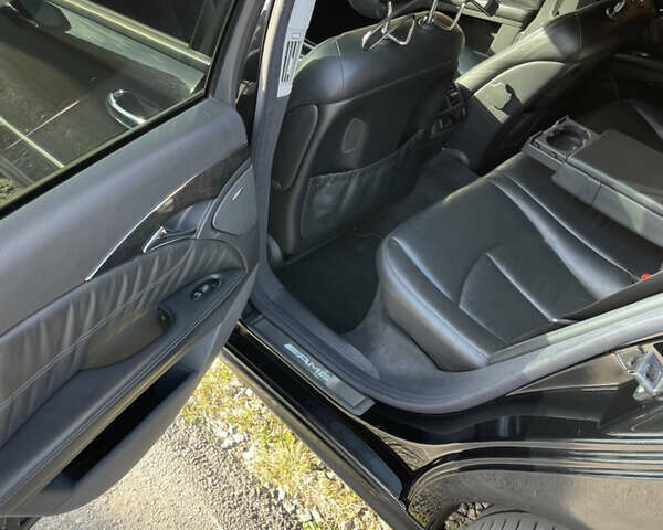 Чорний Мерседес Е-Клас, об'ємом двигуна 5 л та пробігом 202 тис. км за 15000 $, фото 40 на Automoto.ua