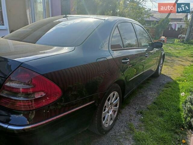 Черный Мерседес Е-Класс, объемом двигателя 2.1 л и пробегом 368 тыс. км за 7350 $, фото 1 на Automoto.ua