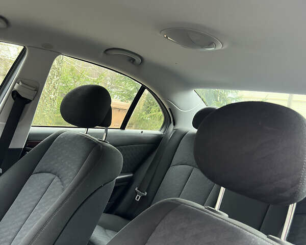 Чорний Мерседес Е-Клас, об'ємом двигуна 1.8 л та пробігом 298 тис. км за 6700 $, фото 20 на Automoto.ua