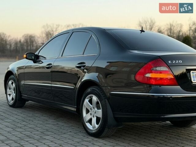 Черный Мерседес Е-Класс, объемом двигателя 2.2 л и пробегом 363 тыс. км за 7850 $, фото 33 на Automoto.ua