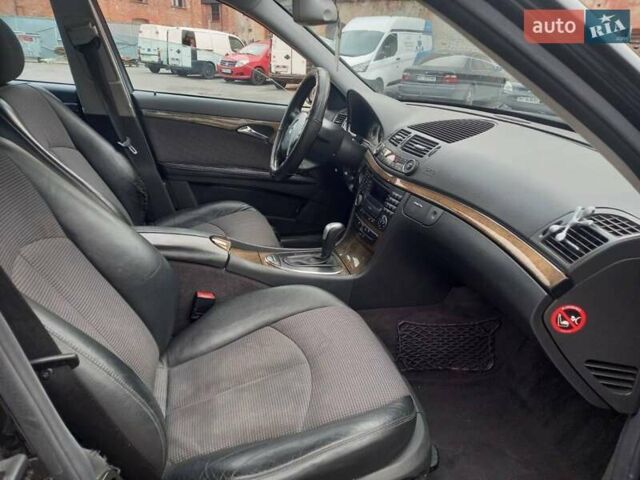 Чорний Мерседес Е-Клас, об'ємом двигуна 2.7 л та пробігом 318 тис. км за 6350 $, фото 14 на Automoto.ua