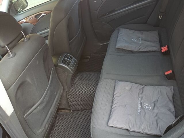 Чорний Мерседес Е-Клас, об'ємом двигуна 1.8 л та пробігом 390 тис. км за 6900 $, фото 5 на Automoto.ua