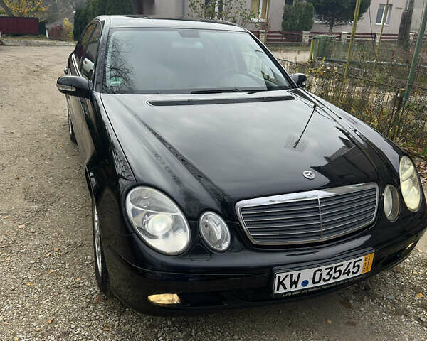 Черный Мерседес Е-Класс, объемом двигателя 1.8 л и пробегом 267 тыс. км за 6950 $, фото 4 на Automoto.ua