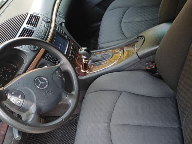 Чорний Мерседес Е-Клас, об'ємом двигуна 1.8 л та пробігом 390 тис. км за 6900 $, фото 4 на Automoto.ua