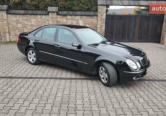 Черный Мерседес Е-Класс, объемом двигателя 1.8 л и пробегом 298 тыс. км за 8200 $, фото 9 на Automoto.ua