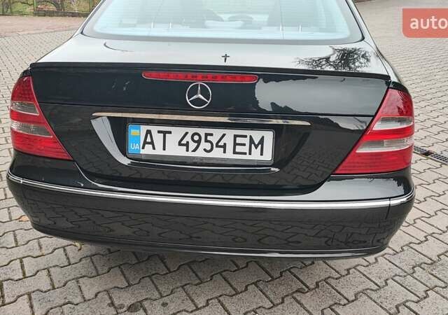 Черный Мерседес Е-Класс, объемом двигателя 1.8 л и пробегом 298 тыс. км за 8200 $, фото 30 на Automoto.ua