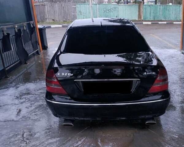 Чорний Мерседес Е-Клас, об'ємом двигуна 3.2 л та пробігом 270 тис. км за 4950 $, фото 1 на Automoto.ua