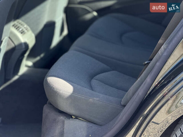 Черный Мерседес Е-Класс, объемом двигателя 1.8 л и пробегом 239 тыс. км за 6800 $, фото 15 на Automoto.ua