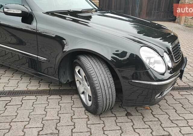 Черный Мерседес Е-Класс, объемом двигателя 1.8 л и пробегом 298 тыс. км за 8200 $, фото 27 на Automoto.ua