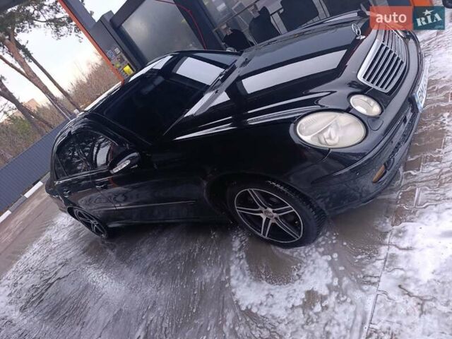 Чорний Мерседес Е-Клас, об'ємом двигуна 3.2 л та пробігом 270 тис. км за 4950 $, фото 3 на Automoto.ua