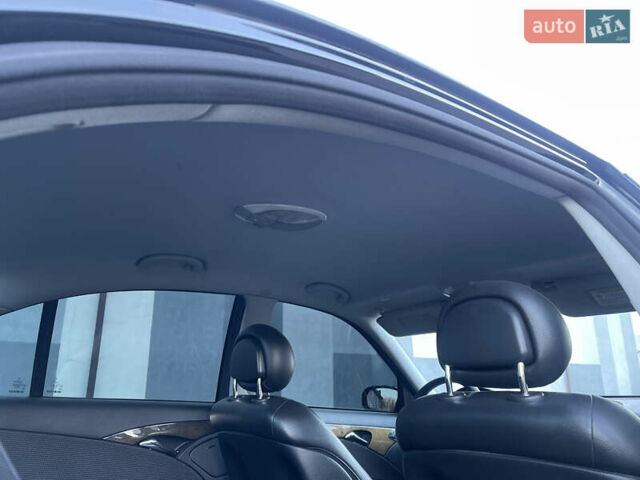 Мерседес Е-Клас 2004 у Вінниці на Automoto.ua Чорний Мерседес Е-Клас, об'ємом двигуна 3.2 л та пробігом 335 тис. км за 8500 $, фото 19 на Automoto.ua