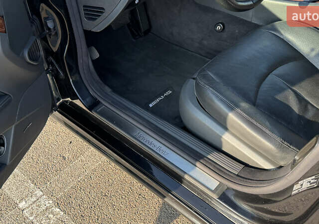 Черный Мерседес Е-Класс, объемом двигателя 5 л и пробегом 238 тыс. км за 12000 $, фото 26 на Automoto.ua
